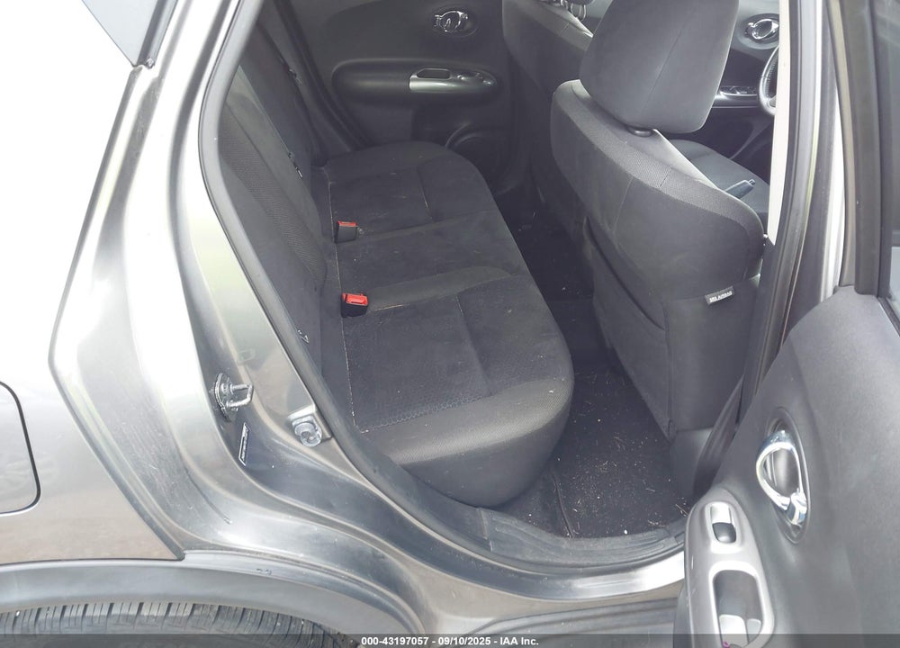 2011 NISSAN JUKE VIN: JN8AF5MV7BT009712