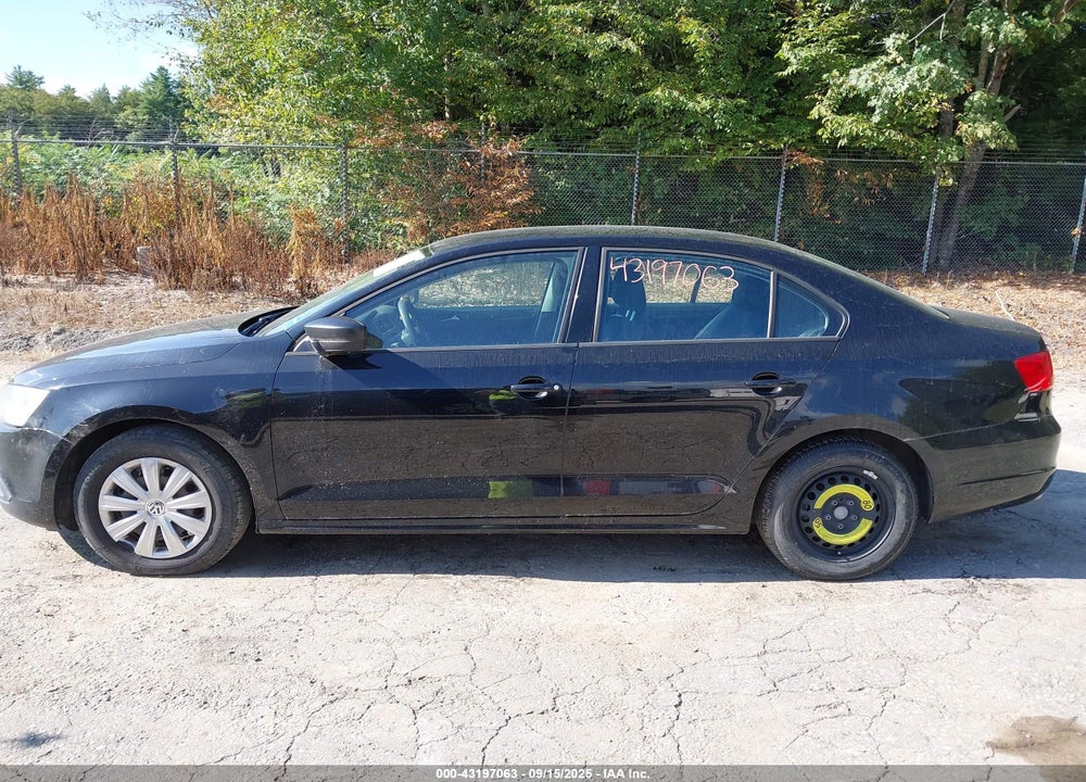 2014 VOLKSWAGEN JETTA VIN: 3VW2K7AJ9EM390133