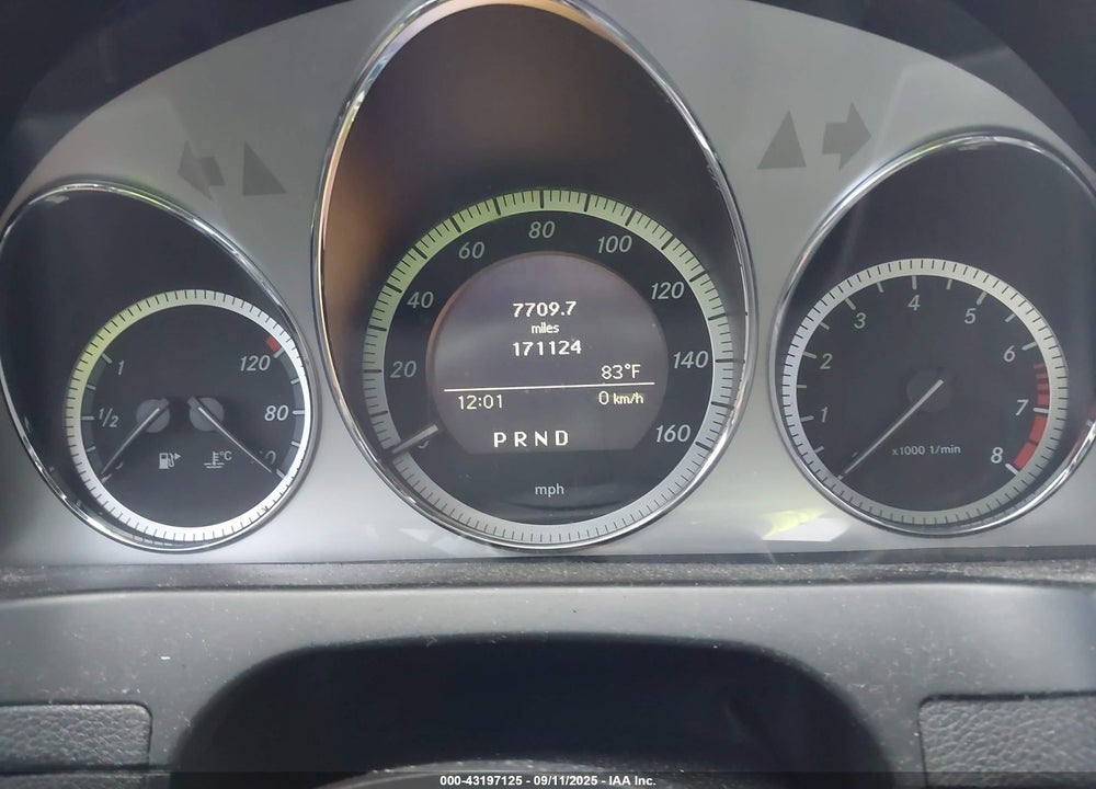2010 MERCEDES-BENZ C 300 LUXURY/SPORT VIN: WDDGF5EB6AR093744