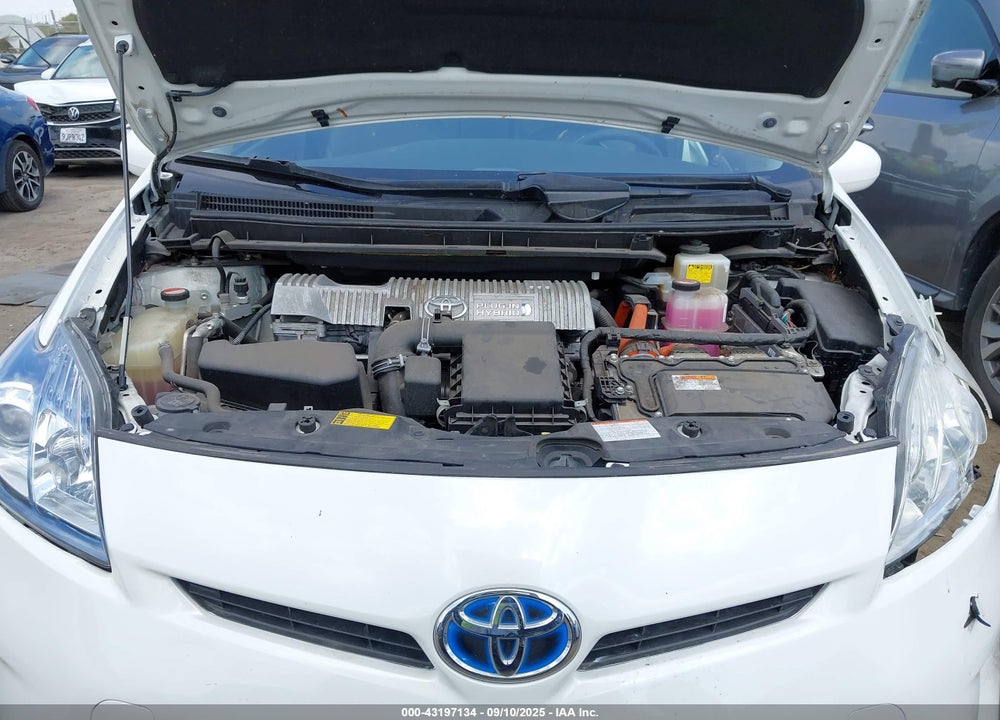 2015 TOYOTA PRIUS PLUG-IN VIN: JTDKN3DP0F3068647
