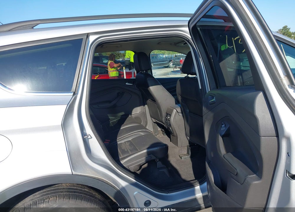 2017 FORD ESCAPE VIN: 1FMCU9GDXHUC75938