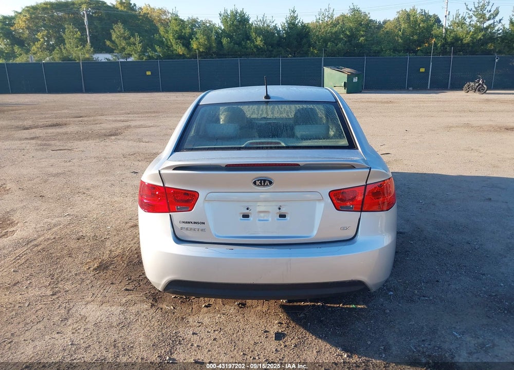 2012 KIA FORTE VIN: KNAFU4A27C5468950