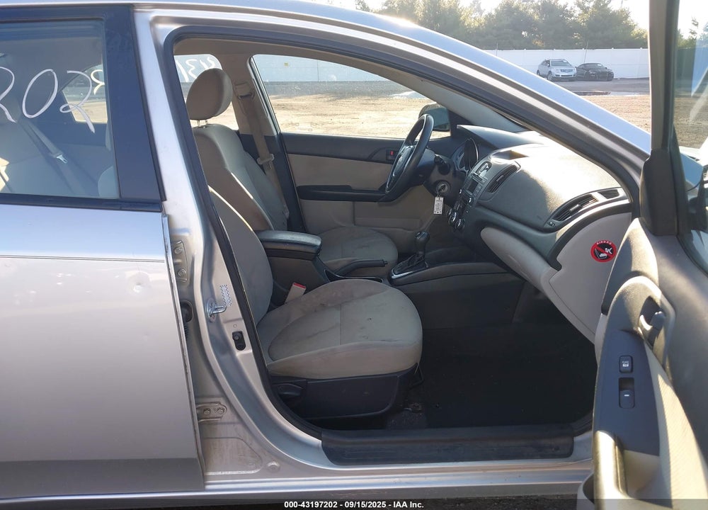 2012 KIA FORTE VIN: KNAFU4A27C5468950