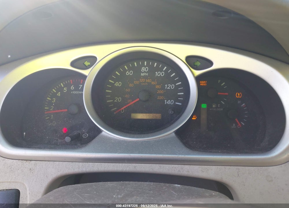 2005 TOYOTA HIGHLANDER LIMITED V6 VIN: JTEEP21A650123129