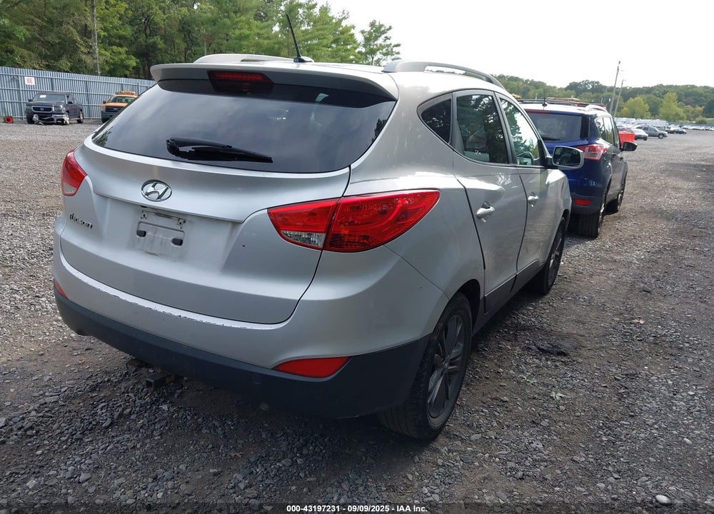 2014 HYUNDAI TUCSON SE VIN: KM8JU3AG4EU838128
