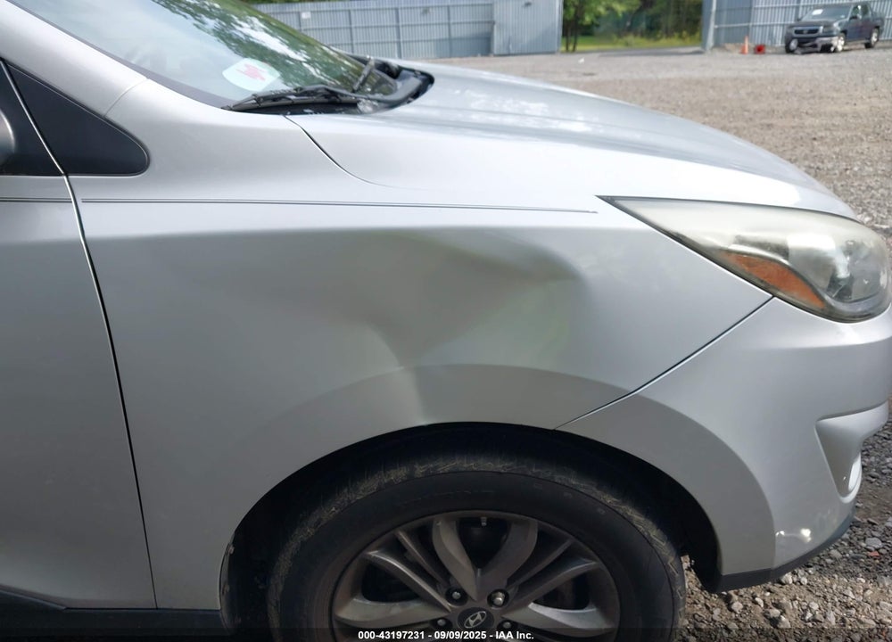 2014 HYUNDAI TUCSON SE VIN: KM8JU3AG4EU838128