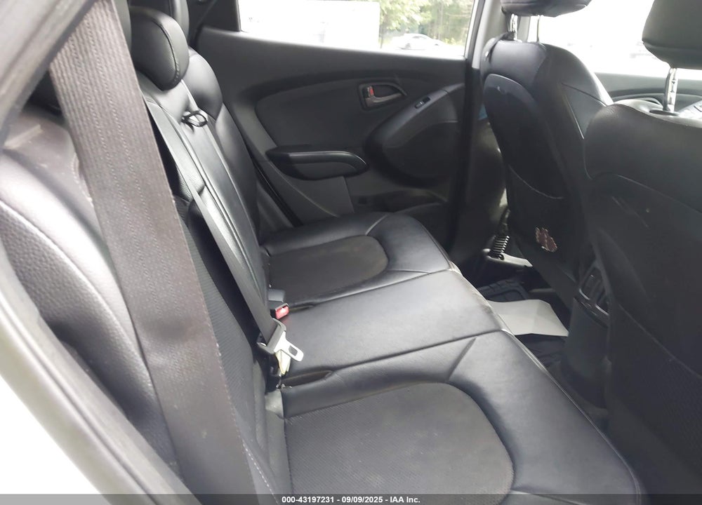 2014 HYUNDAI TUCSON SE VIN: KM8JU3AG4EU838128
