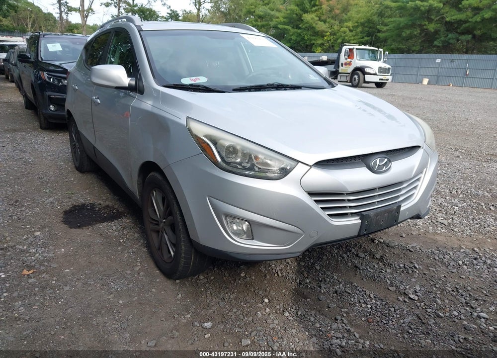 2014 HYUNDAI TUCSON SE VIN: KM8JU3AG4EU838128