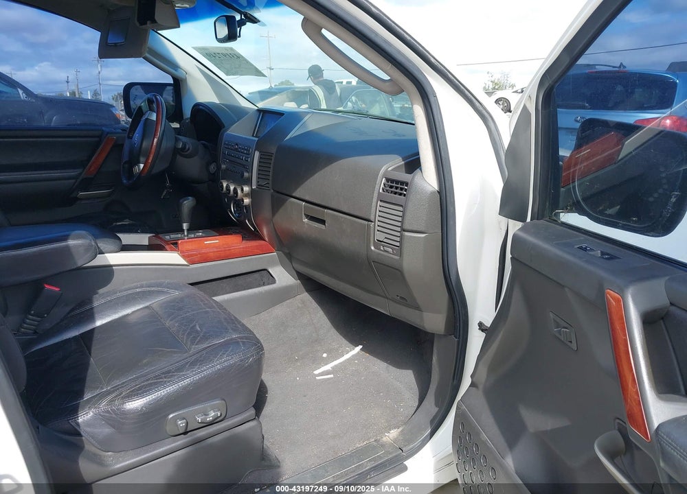 2007 INFINITI QX56 VIN: 5N3AA08A77N803323
