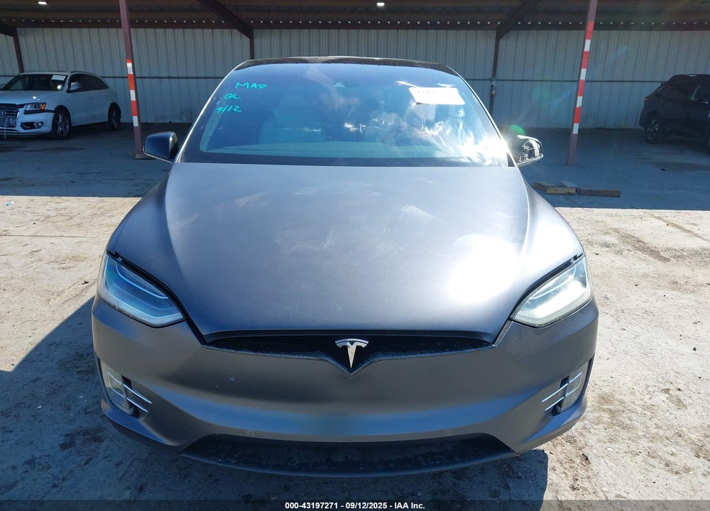 2016 TESLA MODEL X VIN: 5YJXCBE41GF003644