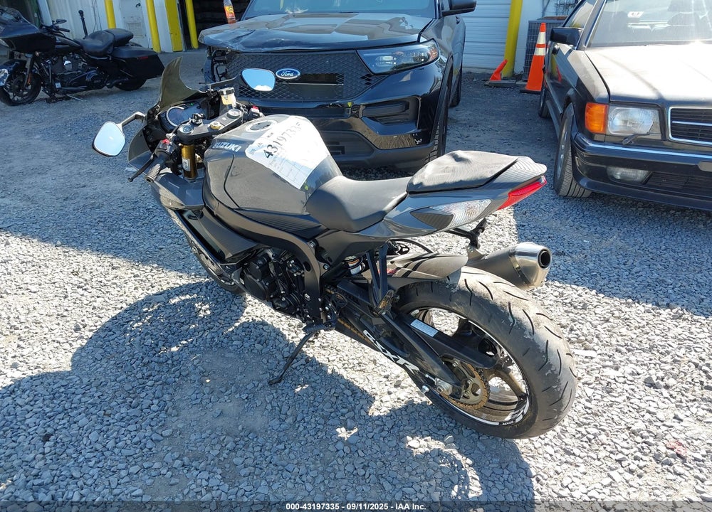 2025 SUZUKI GSX-R750 VIN: JS1GR7MA0S7101060