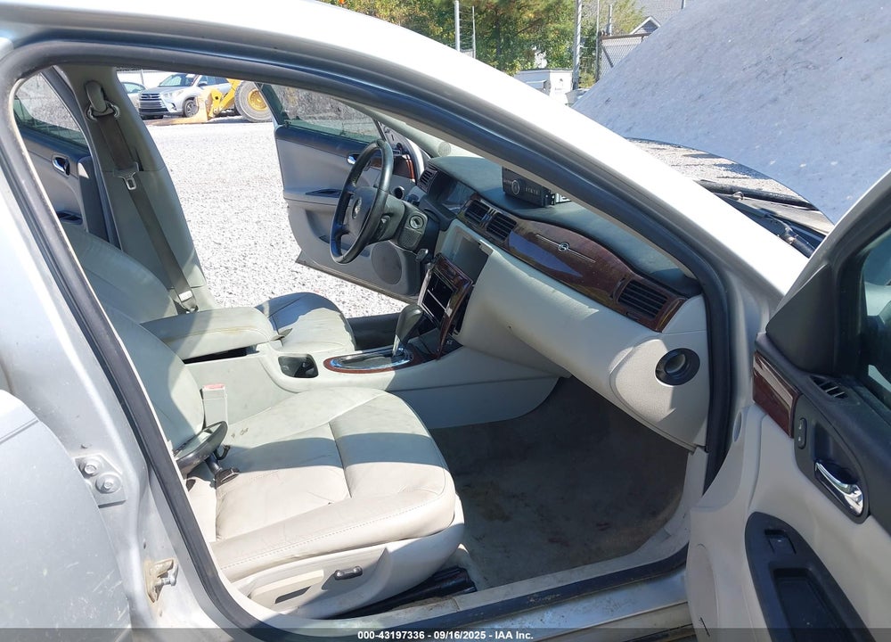 2010 CHEVROLET IMPALA VIN: 2G1WC5EM9A1264018
