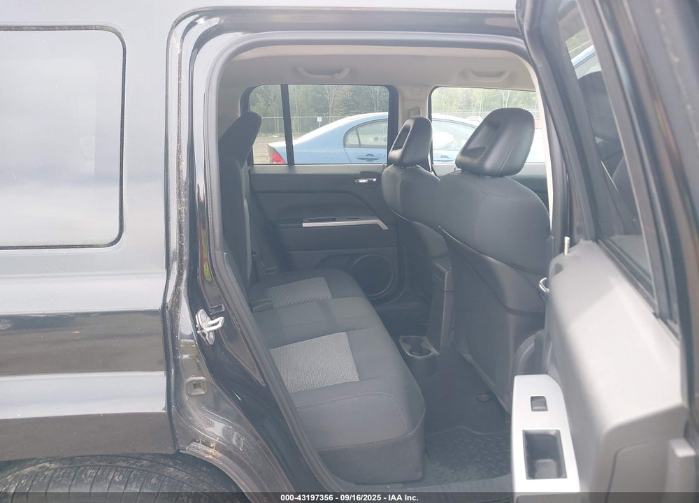 2008 JEEP PATRIOT SPORT VIN: 1J8FF28W38D682558