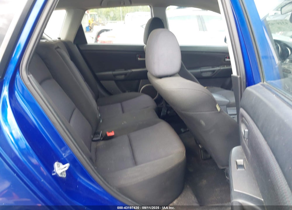 2007 MAZDA 3 S TOURING VIN: JM1BK343371671112
