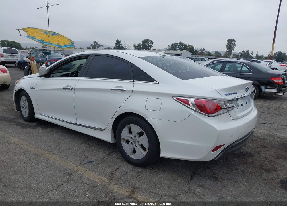 2012 HYUNDAI SONATA HYBRID VIN: KMHEC4A47CA033304