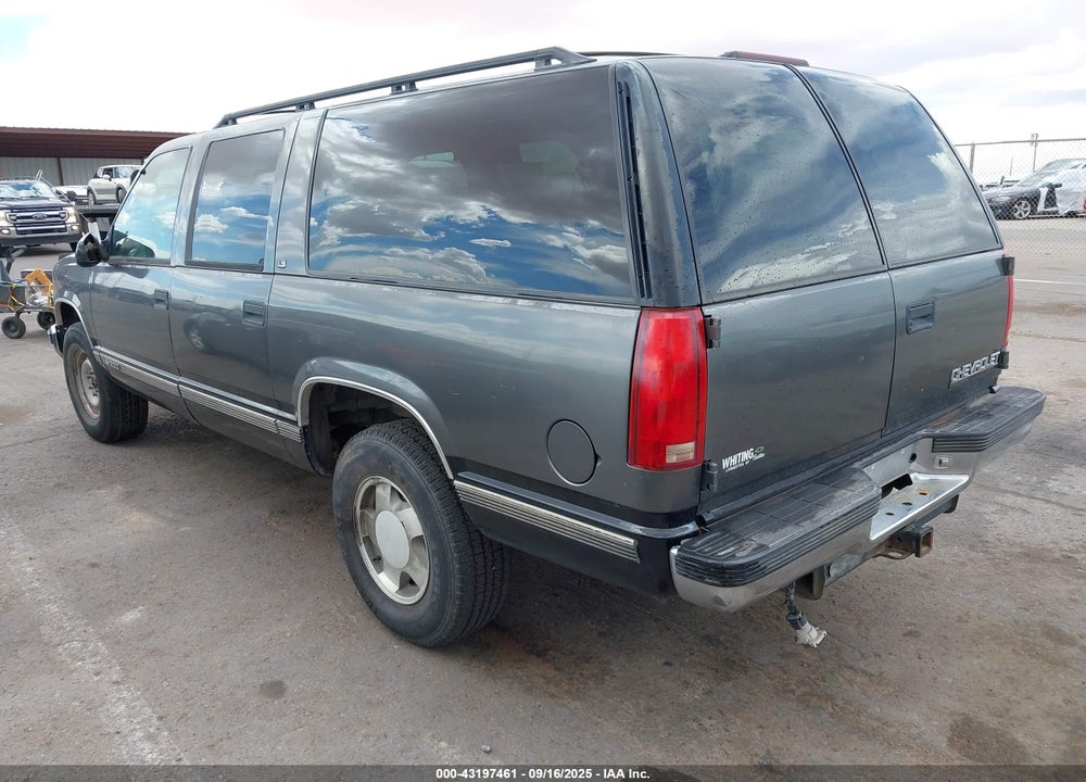 1999 CHEVROLET SUBURBAN 1500 LT VIN: 1GNFK16R6XJ425329