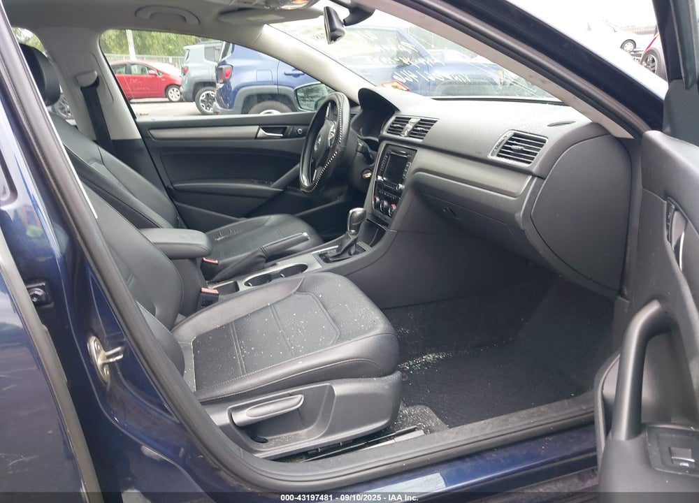 2014 VOLKSWAGEN PASSAT VIN: 1VWBT7A32EC061466