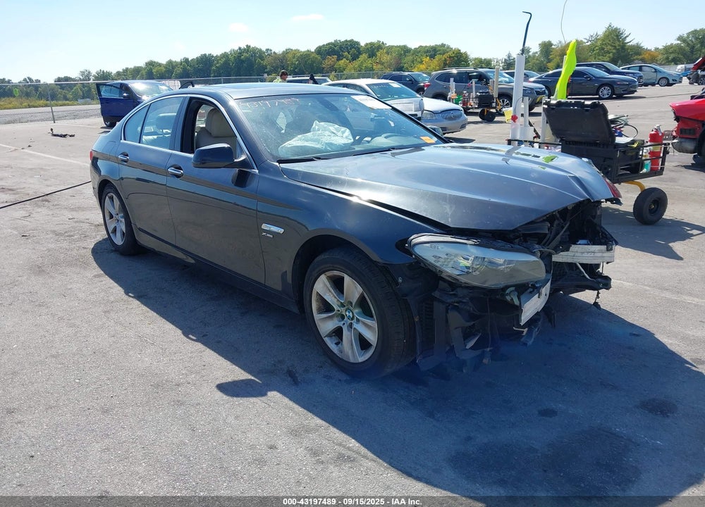 2012 BMW 528I XDRIVE VIN: WBAXH5C59CDW04782