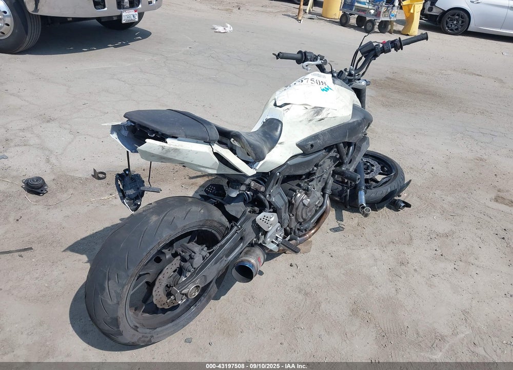 2017 YAMAHA FZ07 C VIN: JYARM06YXHA003644
