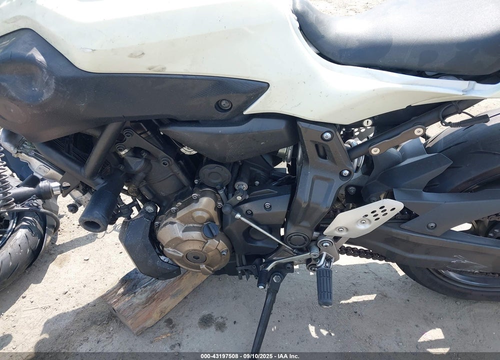 2017 YAMAHA FZ07 C VIN: JYARM06YXHA003644