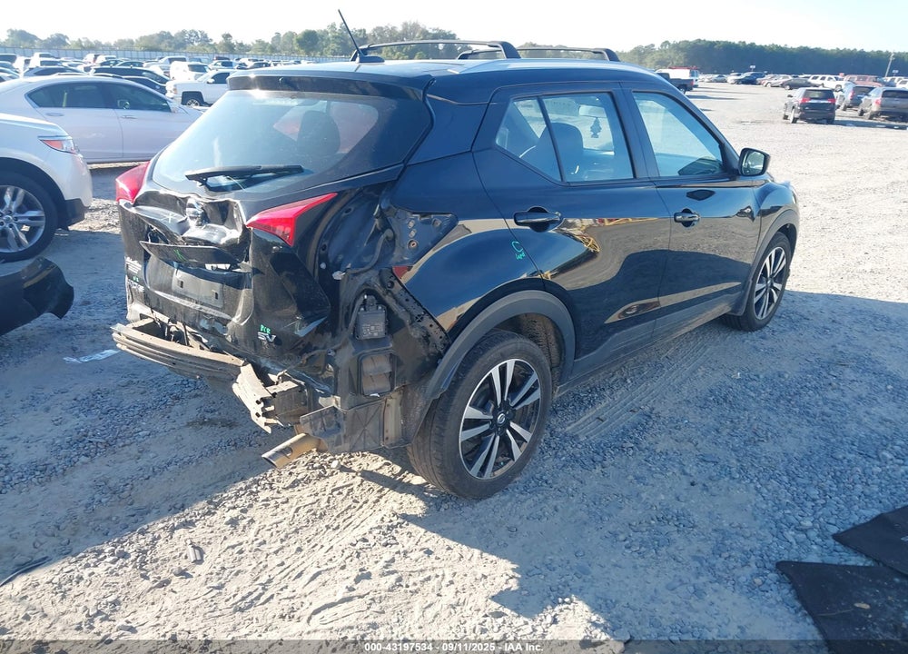 2018 NISSAN KICKS VIN: 3N1CP5CU9JL535887