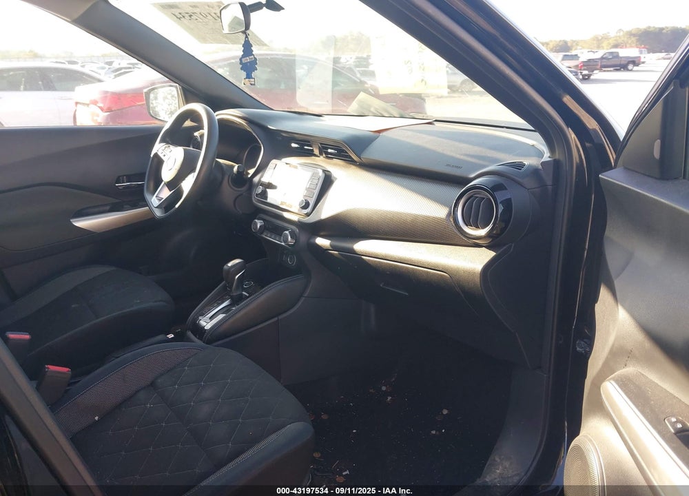 2018 NISSAN KICKS VIN: 3N1CP5CU9JL535887