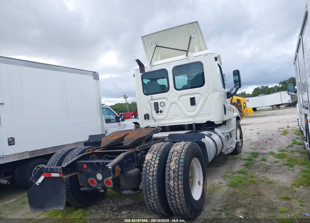 2017 FREIGHTLINER CASCADIA 125 VIN: 3AKBGDDV0HSJG8273