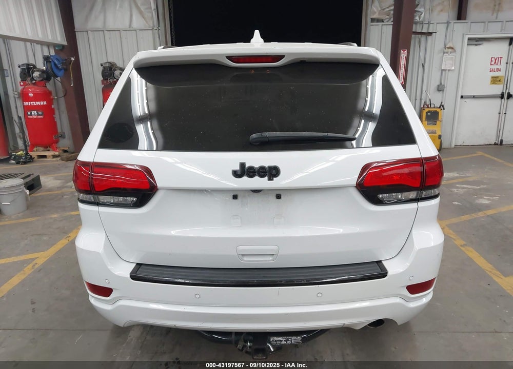 2018 JEEP GRAND CHEROKEE VIN: 1C4RJEAG2JC430884