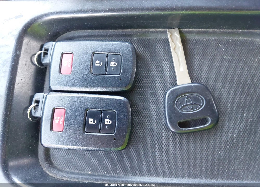 2021 TOYOTA TACOMA VIN: 3TMCZ5AN0MM448350