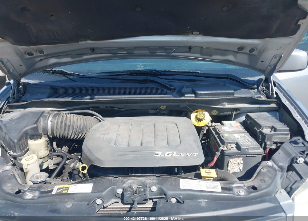 2014 CHRYSLER TOWN & COUNTRY VIN: 2C4RC1BG0ER402256