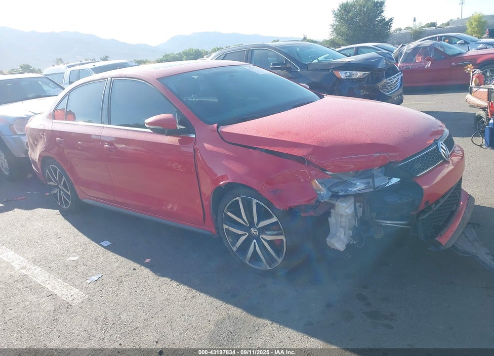 2013 VOLKSWAGEN JETTA GLI AUTOBAHN VIN: 3VW467AJ7DM275073
