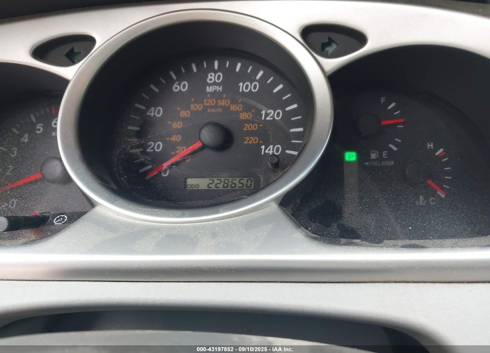 2006 TOYOTA HIGHLANDER V6 VIN: JTEGP21A160105695