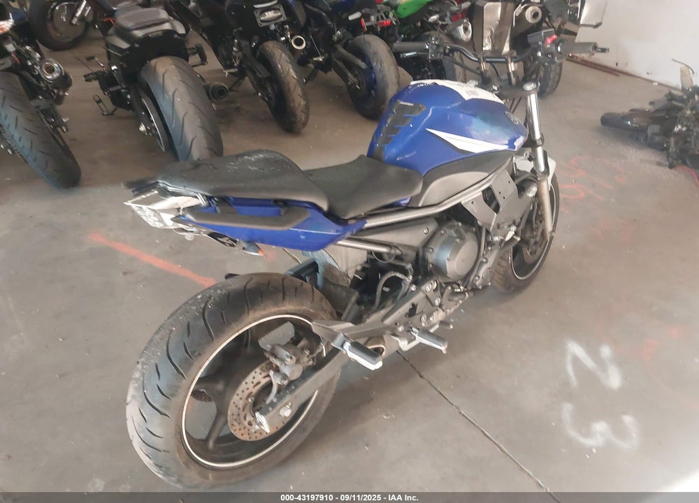 2013 YAMAHA FZ6 R VIN: JYARJ18E8DA011544