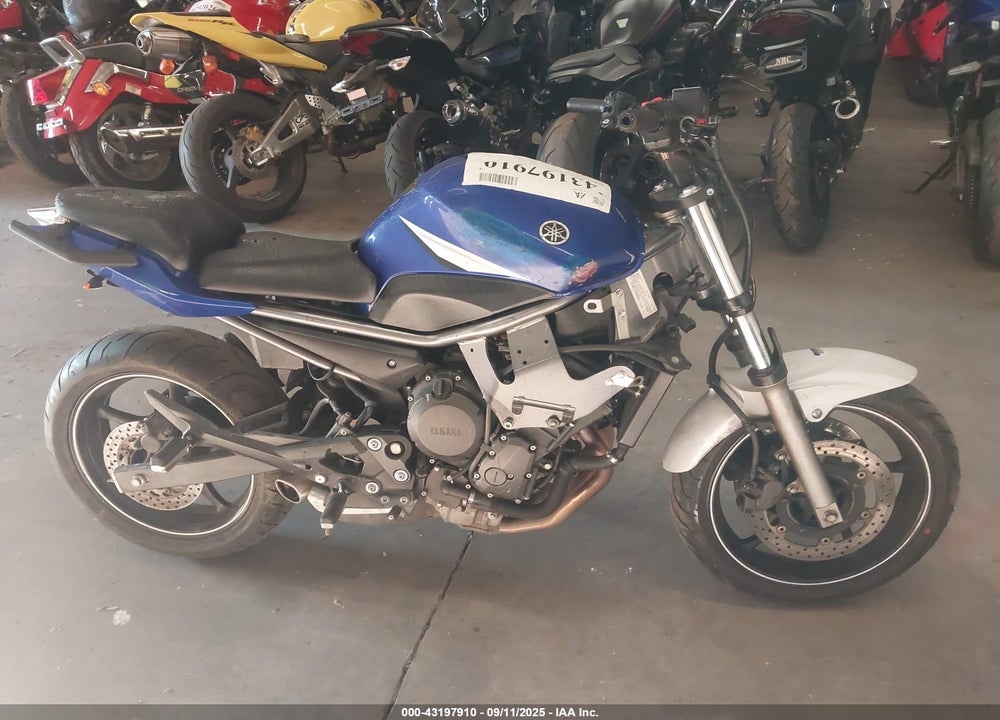 2013 YAMAHA FZ6 R VIN: JYARJ18E8DA011544