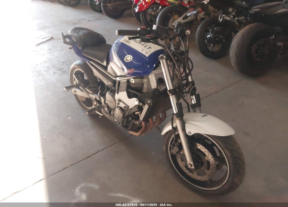 2013 YAMAHA FZ6 R VIN: JYARJ18E8DA011544
