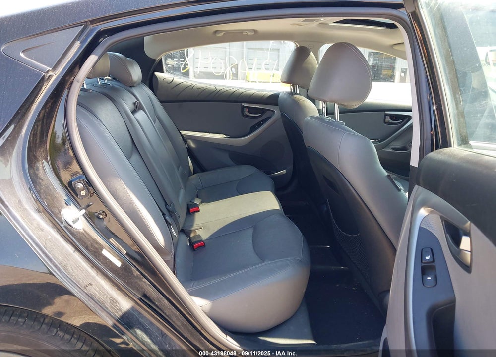 2013 HYUNDAI ELANTRA VIN: KMHDH4AE4DU962730