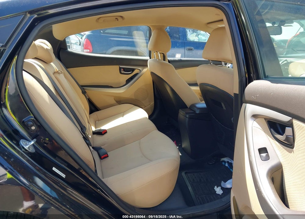 2013 HYUNDAI ELANTRA GLS VIN: KMHDH4AE2DU925904