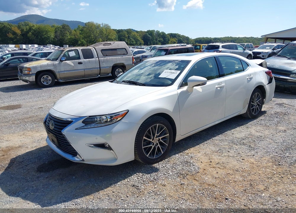 2016 LEXUS ES 350 VIN: JTHBK1GG1G2216822