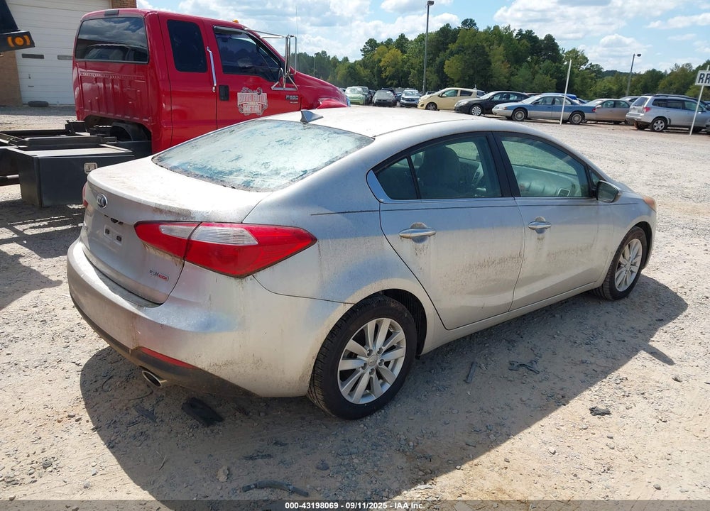 2014 KIA FORTE VIN: KNAFX4A86E5046098