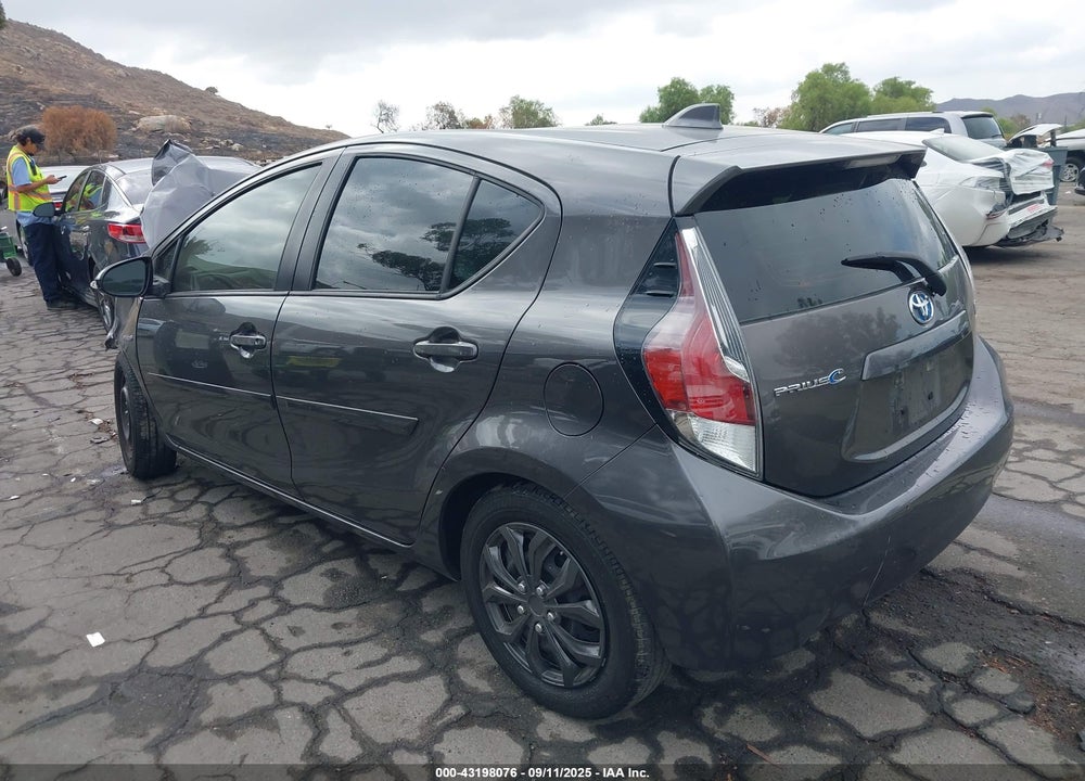 2015 TOYOTA PRIUS C VIN: JTDKDTB31F1580917