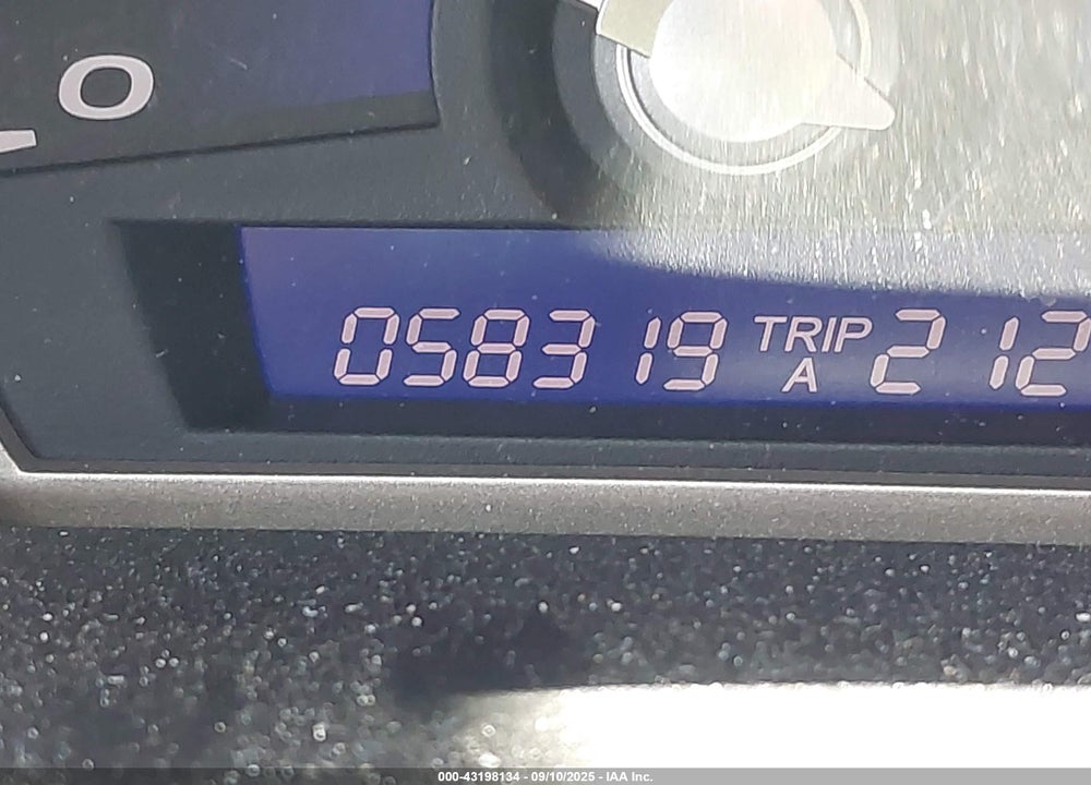 2011 HONDA CIVIC VIN: 19XFA1F51BE049539
