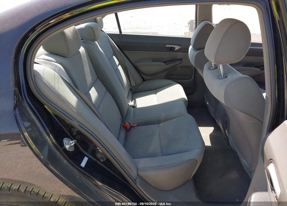 2011 HONDA CIVIC VIN: 19XFA1F51BE049539