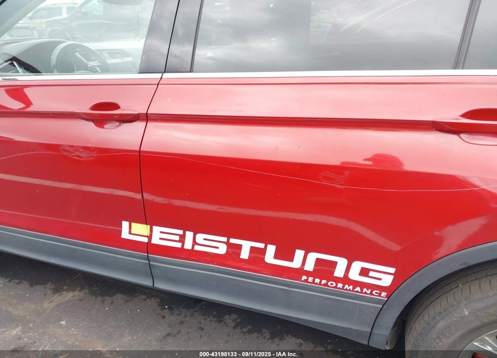 2019 VOLKSWAGEN TIGUAN VIN: 3VV2B7AX0KM080294