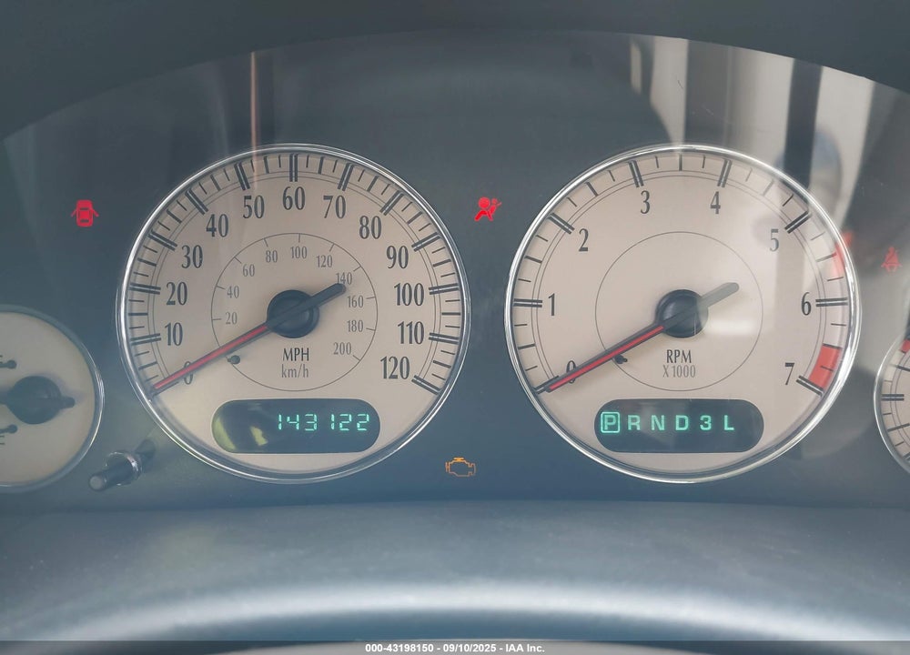 2003 CHRYSLER TOWN & COUNTRY LIMITED VIN: 2C8GP64L13R239566