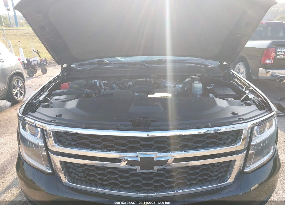 2015 CHEVROLET SUBURBAN 1500 LT VIN: 1GNSKJKC4FR285135