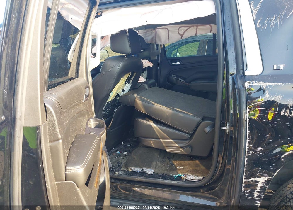 2015 CHEVROLET SUBURBAN 1500 LT VIN: 1GNSKJKC4FR285135