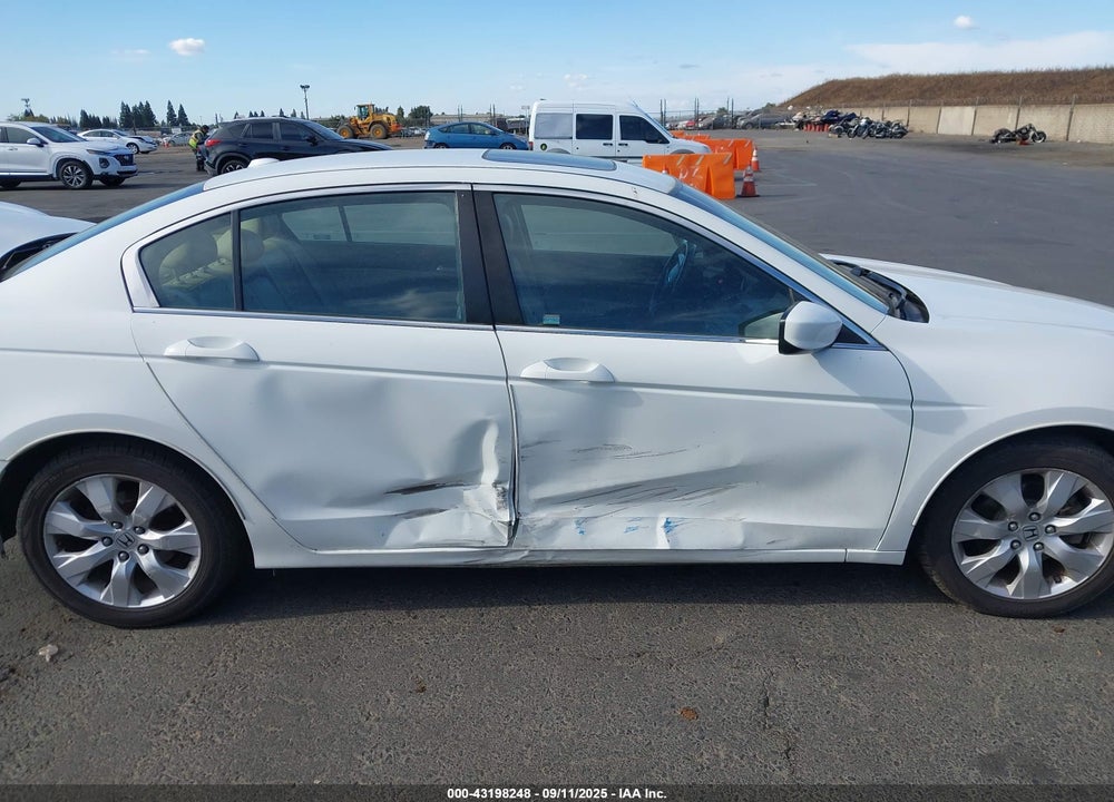 2010 HONDA ACCORD VIN: 1HGCP2F82AA070016