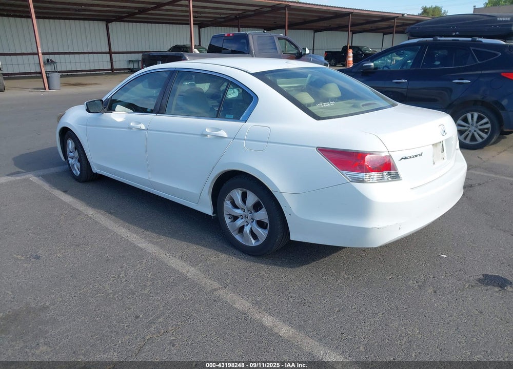 2010 HONDA ACCORD VIN: 1HGCP2F82AA070016