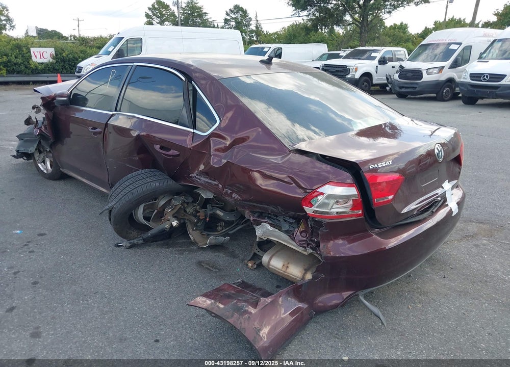 2013 VOLKSWAGEN PASSAT 2.5L SE VIN: 1VWBP7A31DC119084