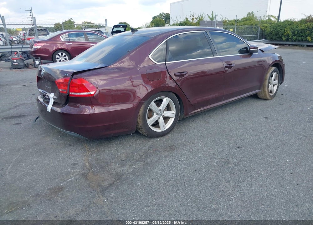 2013 VOLKSWAGEN PASSAT 2.5L SE VIN: 1VWBP7A31DC119084